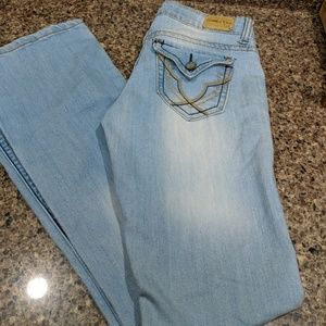 Bella bootcut jeans size 3